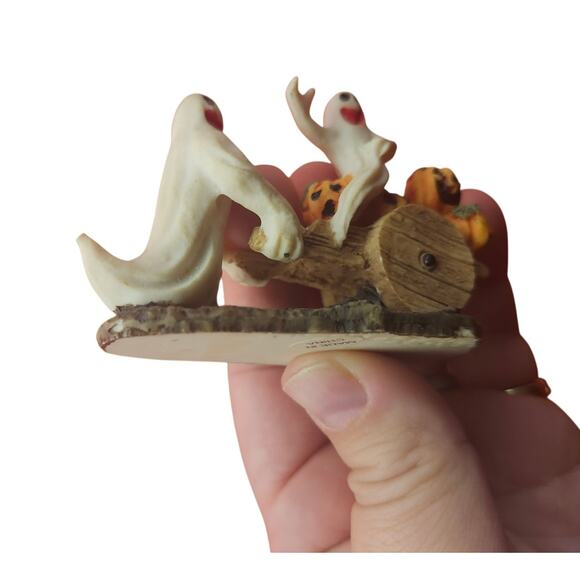 Hand Painted Lighted Ghoulville House Halloween Village Porcelain Figurines - Picture 7 of 10